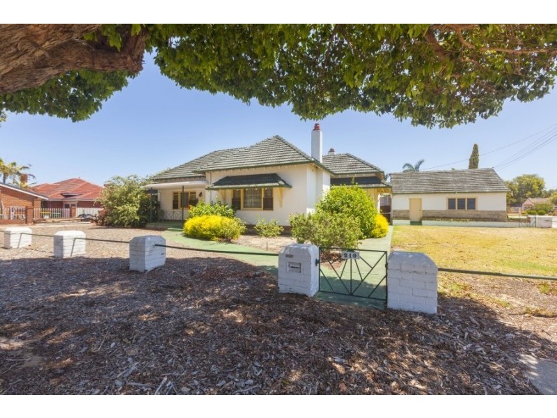 210 St Brigids Terrace, Doubleview WA 6018