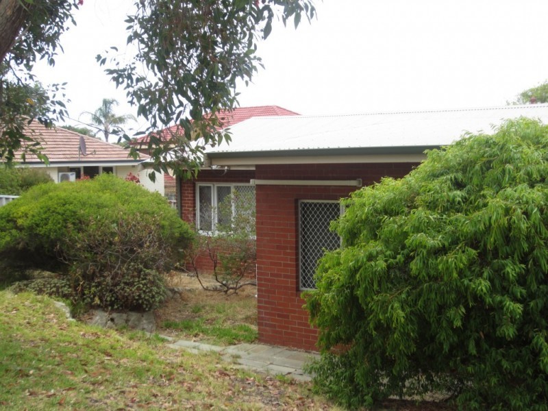 22 Taunton Way, Karrinyup WA 6018