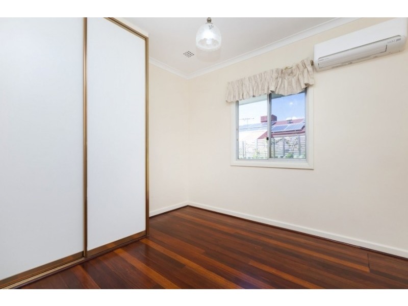1/217 Treasure Road, Queens Park WA 6107
