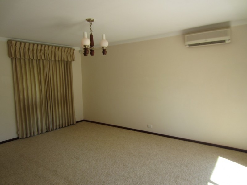 13 Grenfell Avenue, Duncraig WA 6023