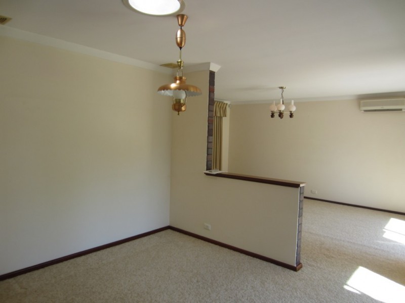 13 Grenfell Avenue, Duncraig WA 6023