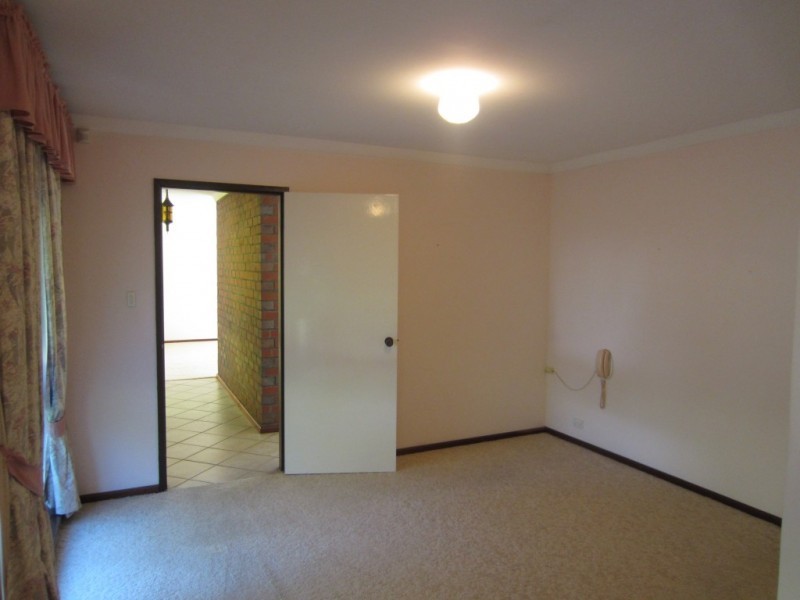 13 Grenfell Avenue, Duncraig WA 6023