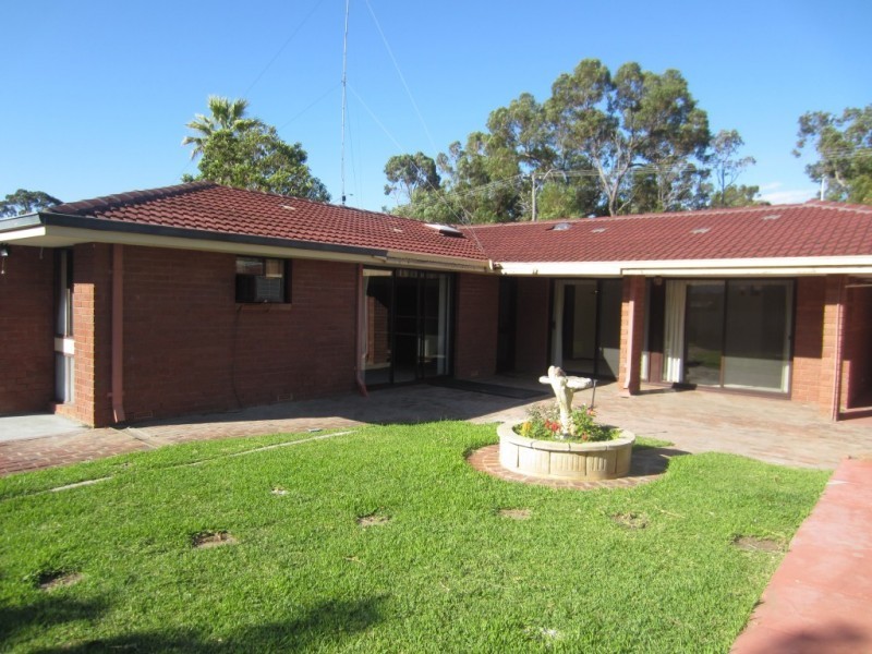 13 Grenfell Avenue, Duncraig WA 6023