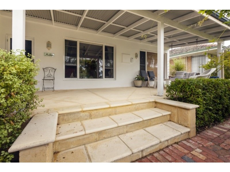 41 Castle Road, Woodlands WA 6018