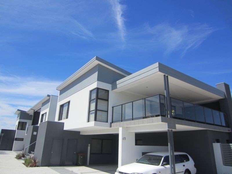 4/41 Balcombe Way, Westminster WA 6061