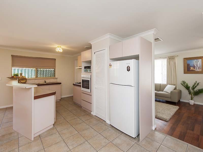 7 Wotto Gardens, Ballajura WA 6066