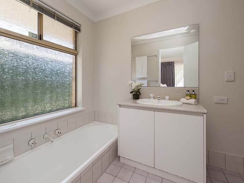 7 Wotto Gardens, Ballajura WA 6066