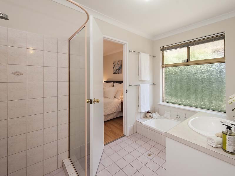 7 Wotto Gardens, Ballajura WA 6066