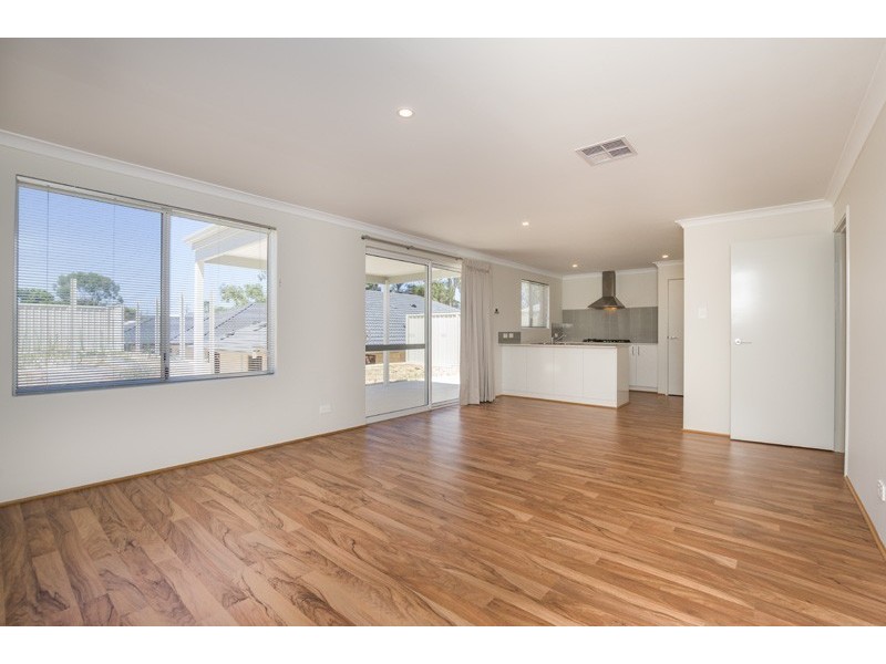 4 Vive Avenue, Craigie WA 6025