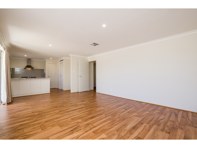 4 Vive Avenue, Craigie WA 6025