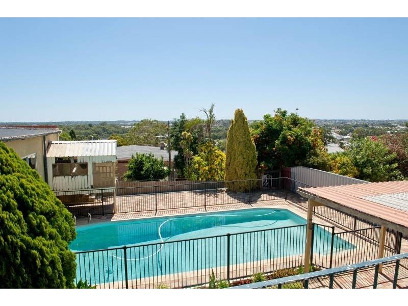 18 Coleman Way, Karrinyup WA 6018