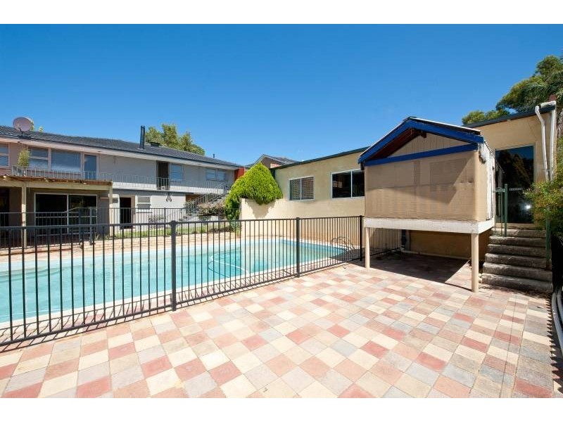 18 Coleman Way, Karrinyup WA 6018