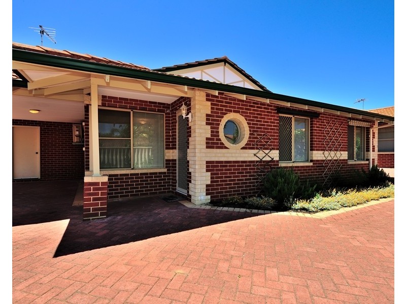 2/9 Bower Street, Doubleview WA 6018