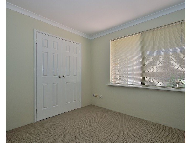 2/9 Bower Street, Doubleview WA 6018