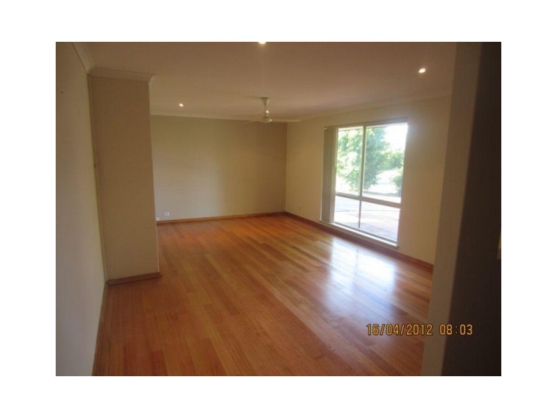 42 Midlothian Crescent, Kinross WA 6028