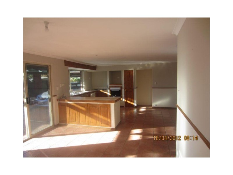 42 Midlothian Crescent, Kinross WA 6028