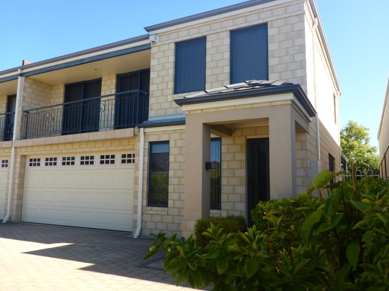 108B Huntriss Road, Karrinyup WA 6018