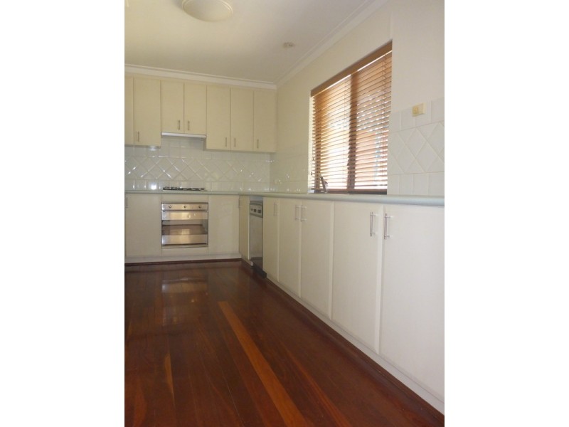 11 Hugo Street, Stirling WA 6021