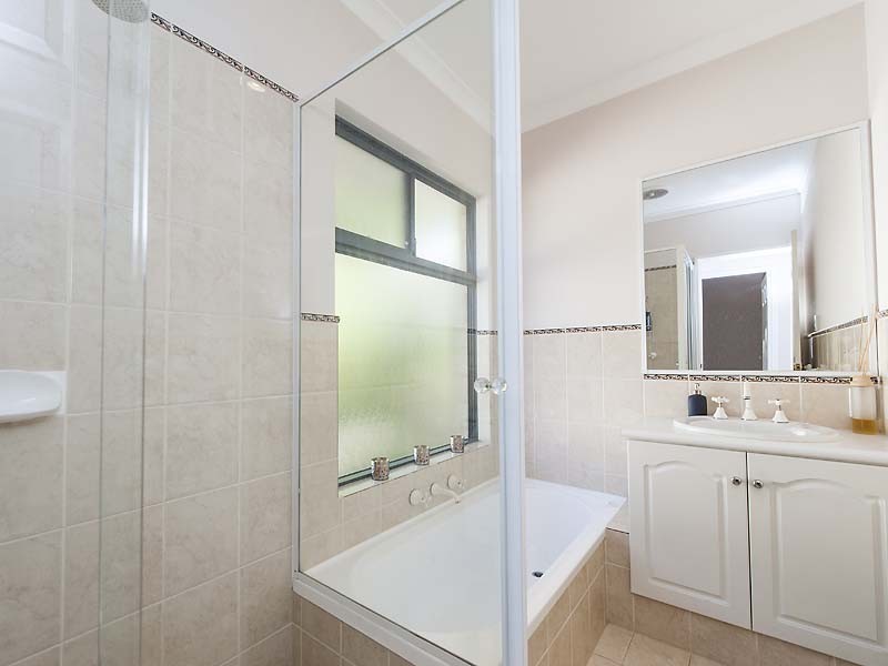 2A Battrass Place, Innaloo WA 6018