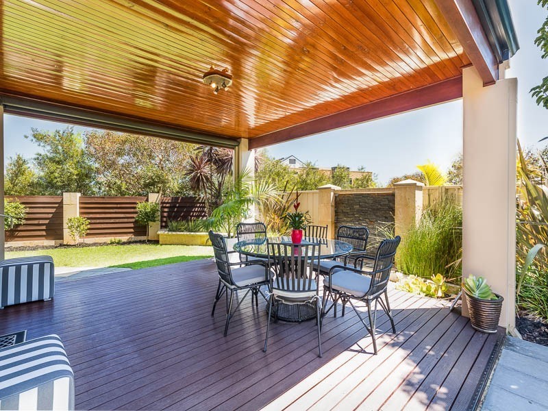 18 Ambergate Street, Karrinyup WA 6018