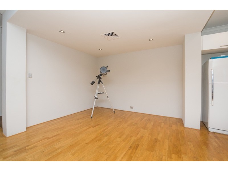 64 Charles Riley Road, Trigg WA 6029