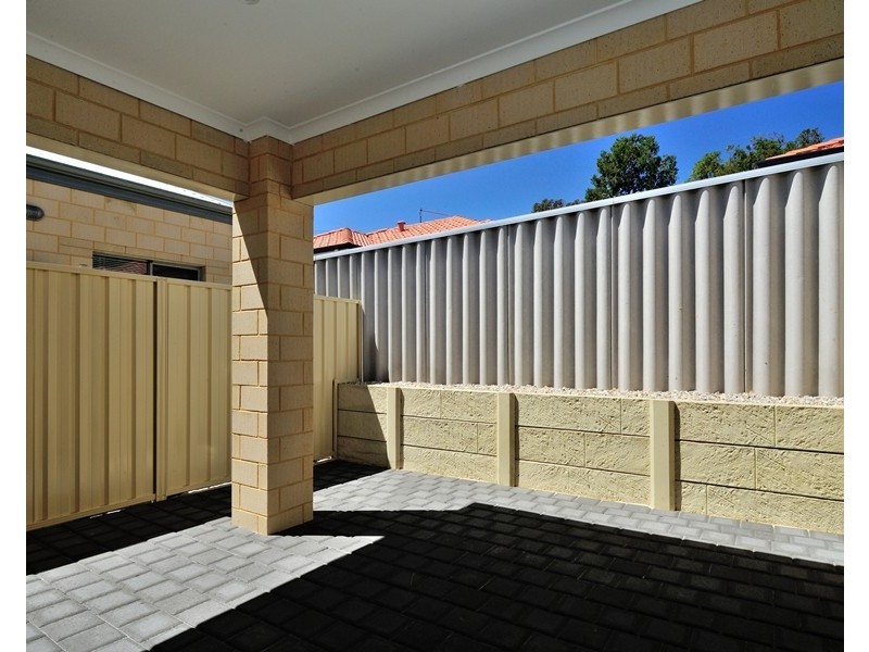 22B Selhurst Way, Balga WA 6061