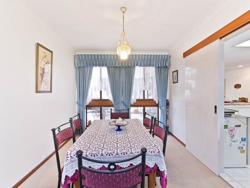 38 Dempster Road, Karrinyup WA 6018