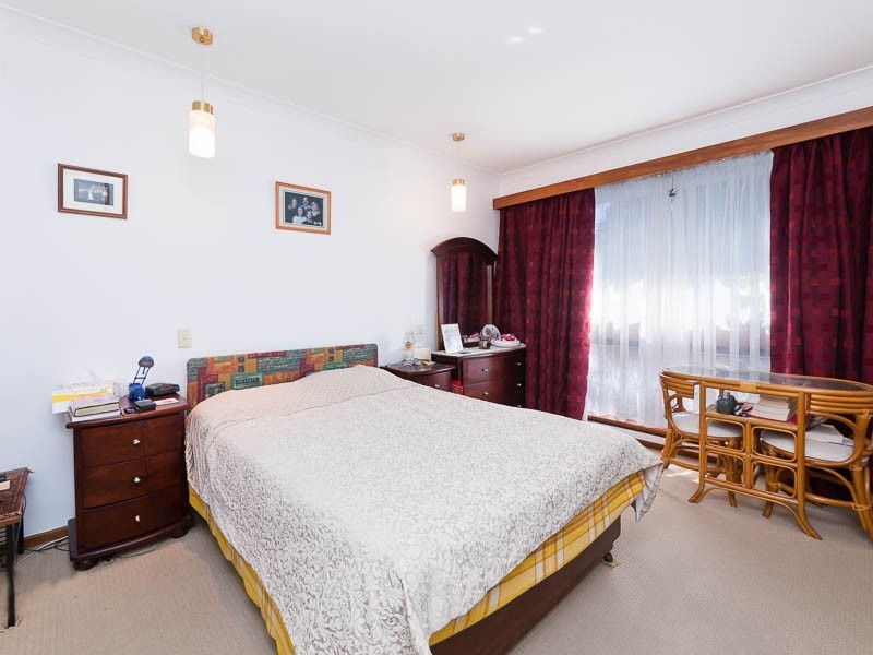 38 Dempster Road, Karrinyup WA 6018