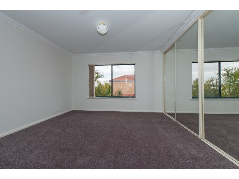 1/20 Crocker Way, Innaloo WA 6018