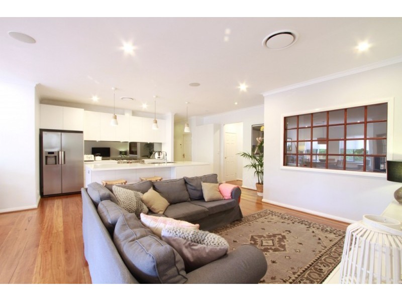 11 Loncar Rise, Gwelup WA 6018