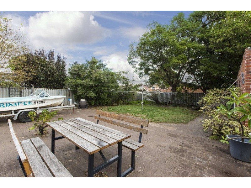 9 Lynton Street, Doubleview WA 6018