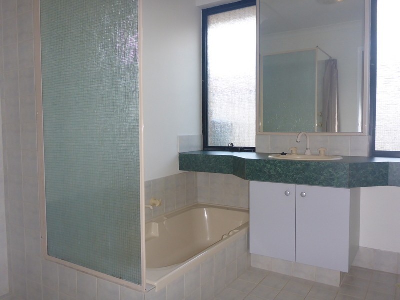 121 Caledonia Avenue, Currambine WA 6028