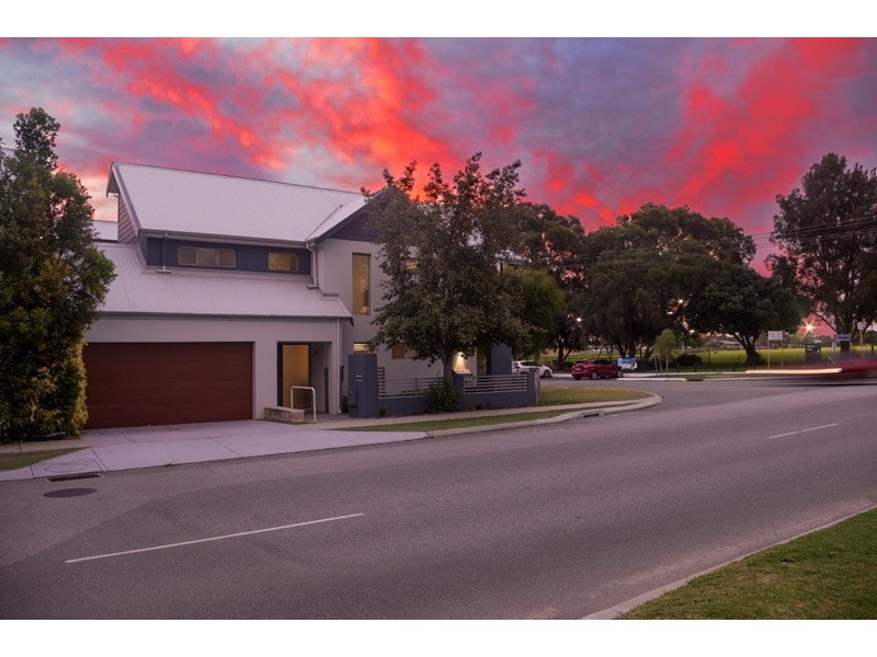 *64 Charles Riley Road, Trigg WA 6029