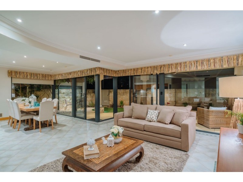 26 Allanson Retreat, Gwelup WA 6018