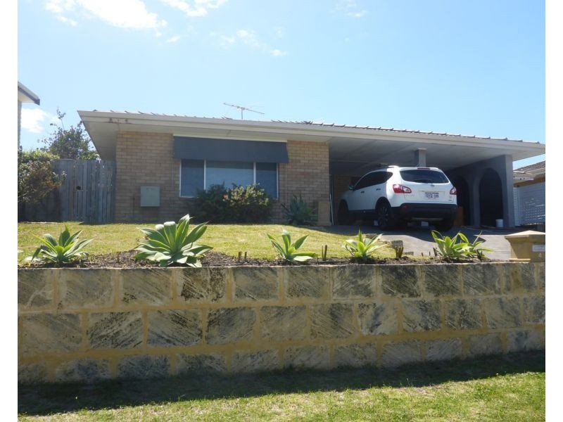 4 Cousins Street, Karrinyup WA 6018