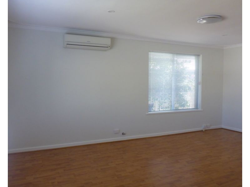 4 Cousins Street, Karrinyup WA 6018