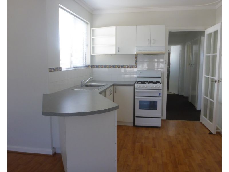 4 Cousins Street, Karrinyup WA 6018