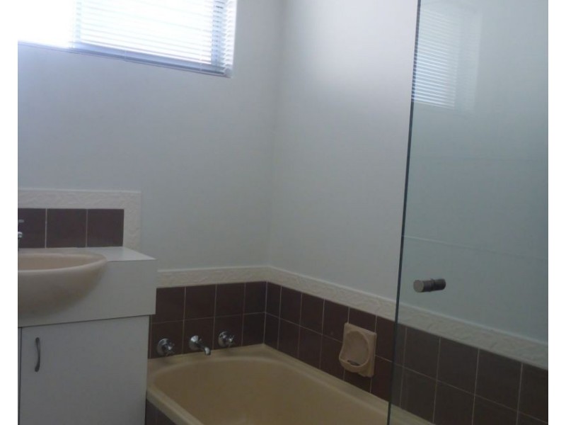 4 Cousins Street, Karrinyup WA 6018