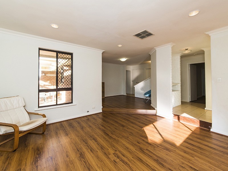 240 Huntriss Road, Doubleview WA 6018