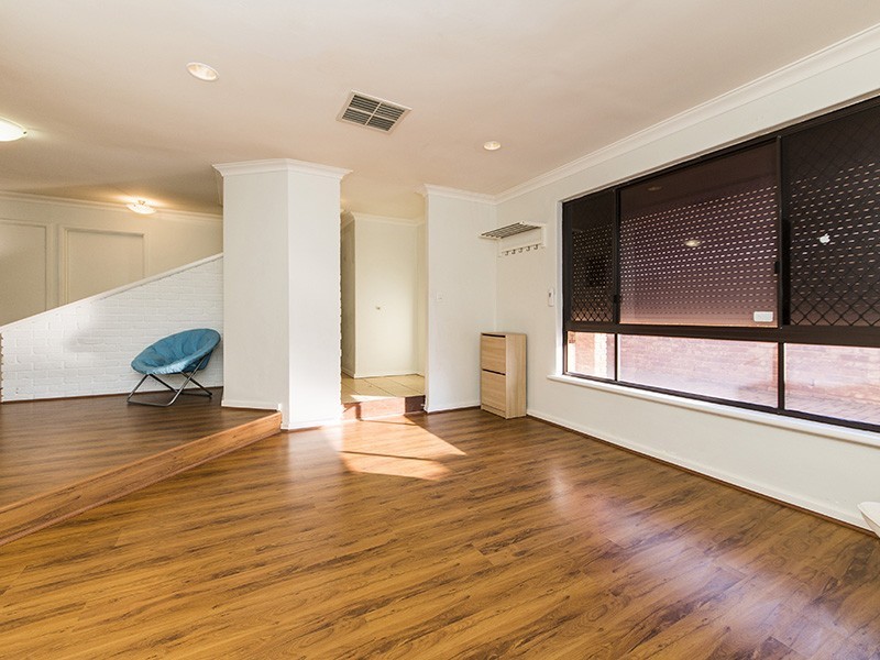 240 Huntriss Road, Doubleview WA 6018