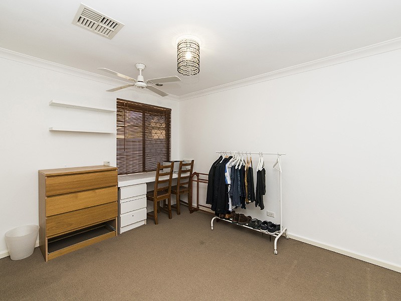 240 Huntriss Road, Doubleview WA 6018