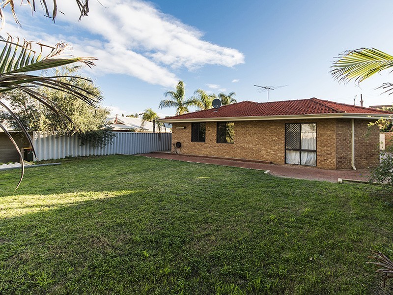 240 Huntriss Road, Doubleview WA 6018