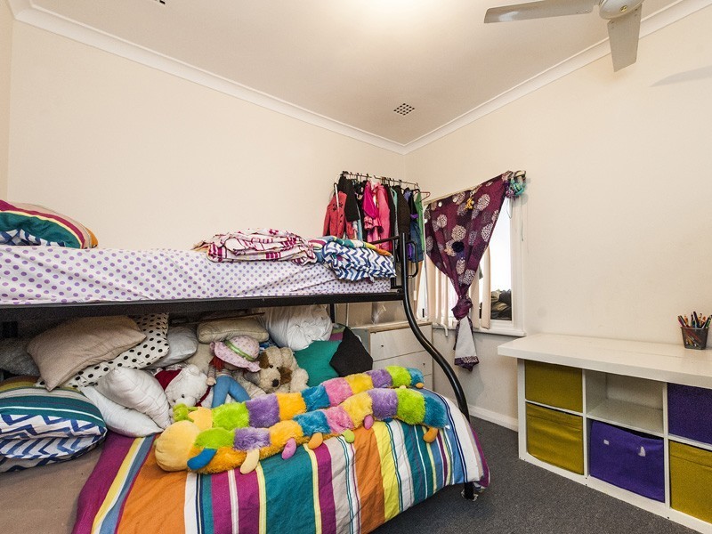 23 Barnes Street, Innaloo WA 6018