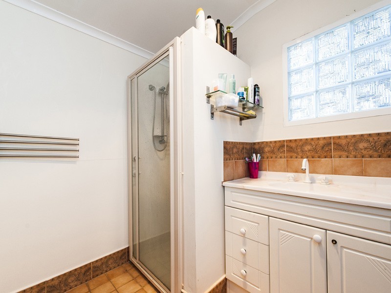 23 Barnes Street, Innaloo WA 6018