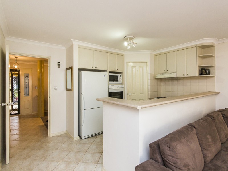 4A Bates Road, Innaloo WA 6018