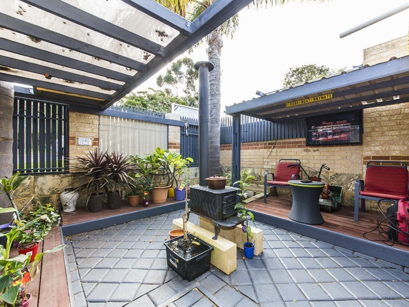 4A Bates Road, Innaloo WA 6018