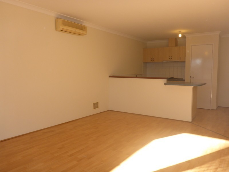 3/21 Crocker Way, Innaloo WA 6018