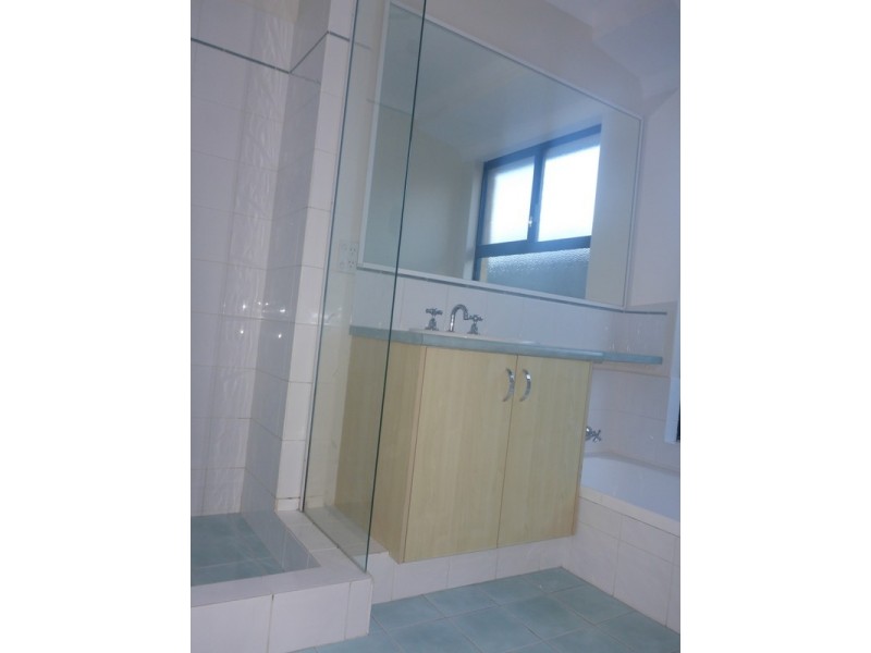 3/21 Crocker Way, Innaloo WA 6018