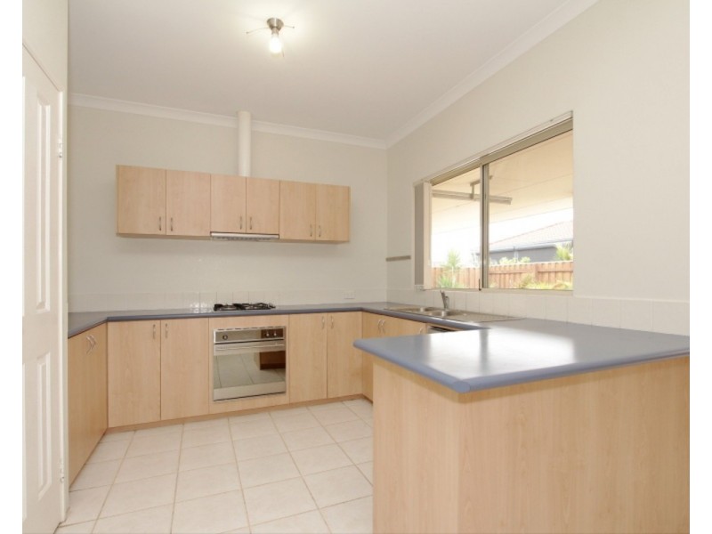 2/34 Avenell Road, Bayswater WA 6053