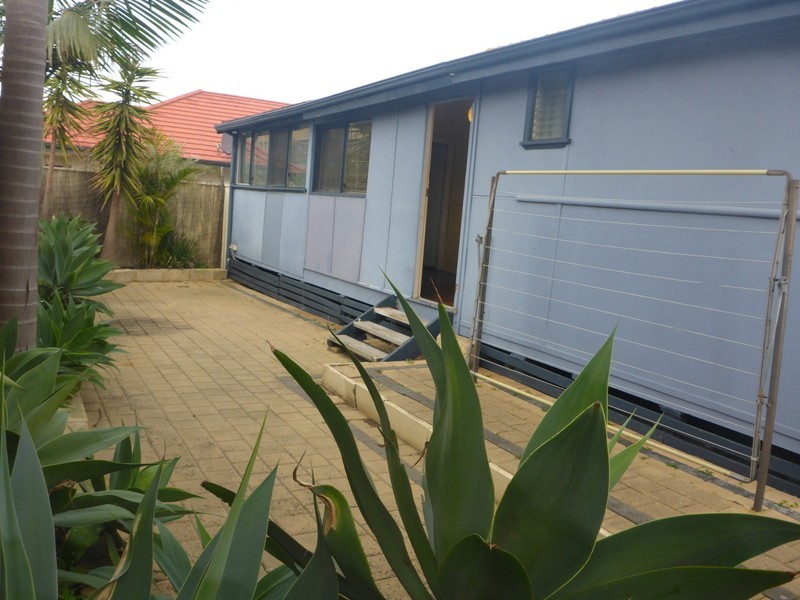 144 Huntriss Road, Doubleview WA 6018